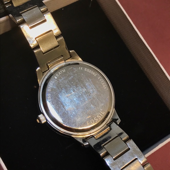 Fossil Watch - Picture 3 of 5